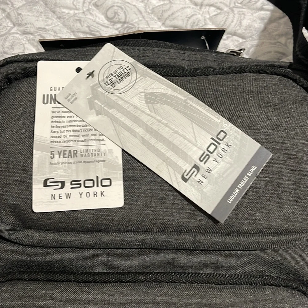 Solo New York tablet sling
